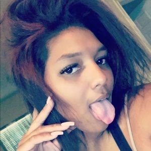 Meet your Posher, Natashia